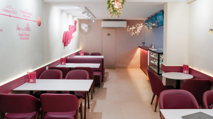 Nutsweet The Dessert Lounge - Navrangpura
