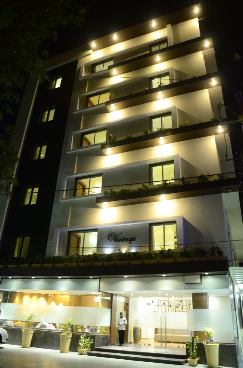 Vintage Hotel - Alkapuri photo 1