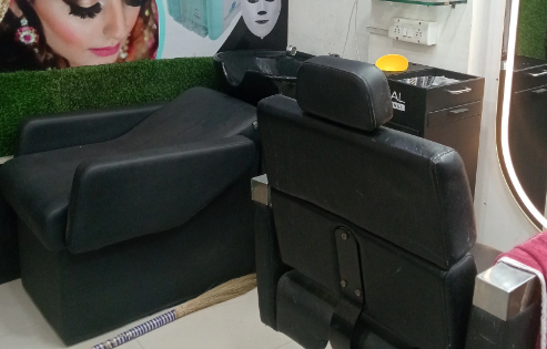 Hair Point Unisex Salon - Kudasan photo 2