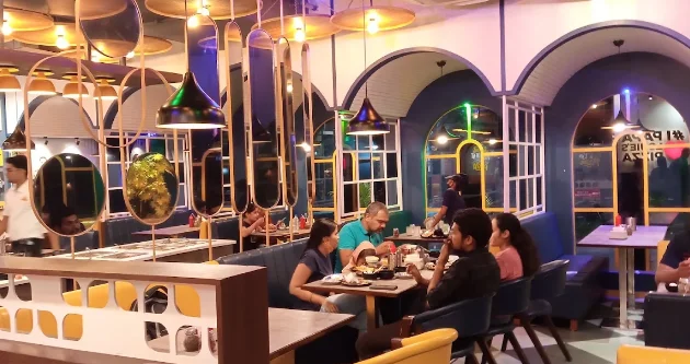 Papa Louie's Pizza - Vastrapur