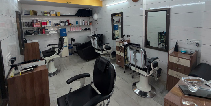 Naaz Beautician - Maninagar photo 1